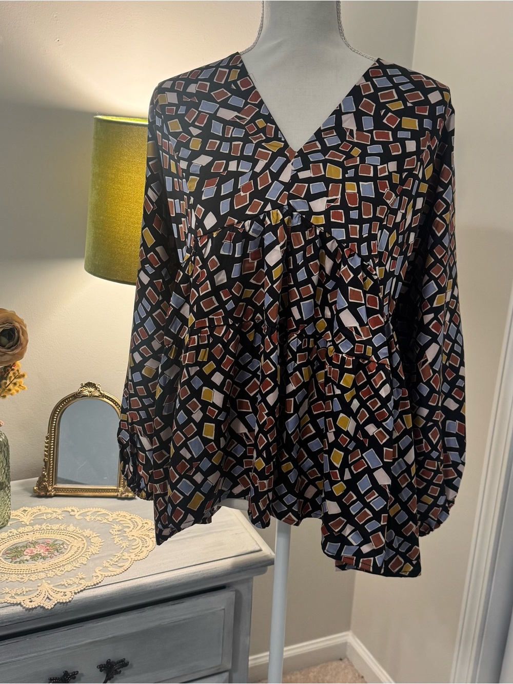 Entro Flowy Geometric Print Blouse Size Large